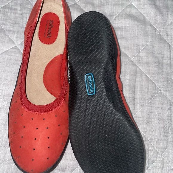 Shoes - SoftWalk slip ons flats womens shoes size 8
